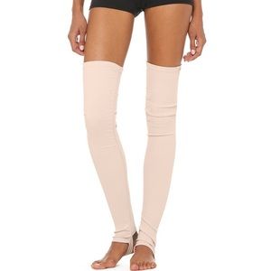 Alo Goddess Leg Warmers - Nectar - Size M/L